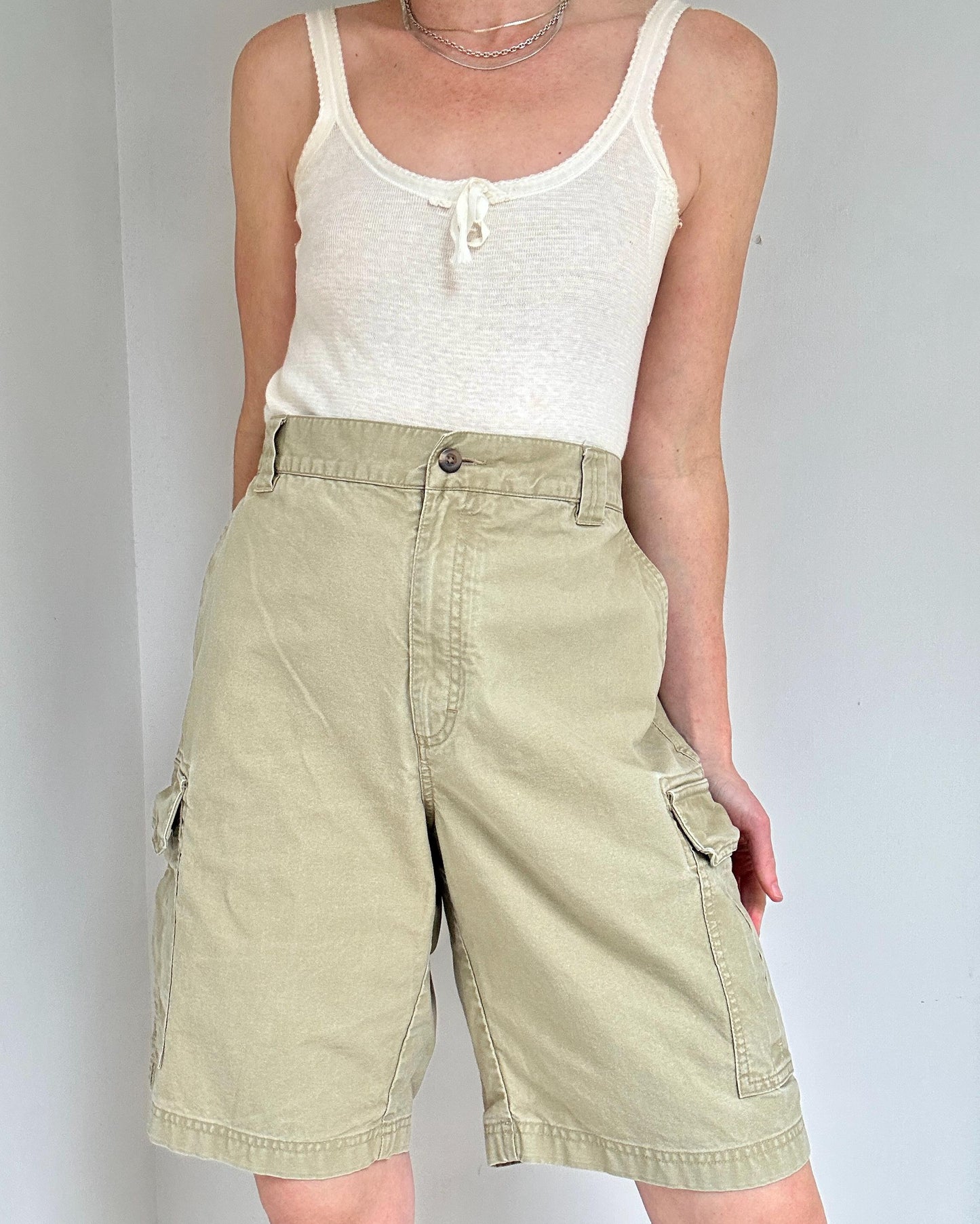 Vintage LL Bean cargo shorts in Sand