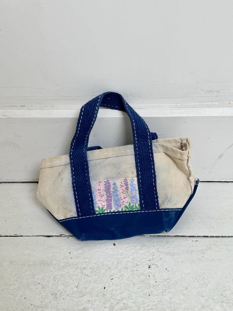 LL Bean mini boat and tote with lupine pocket